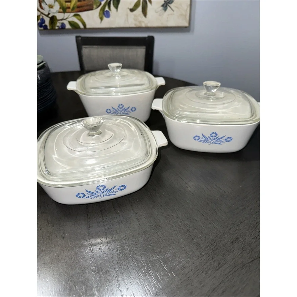 EXTREMELY RARE Vintage Pyrex Corning Wear Blue Cornflower Corningwear Dish & Lid